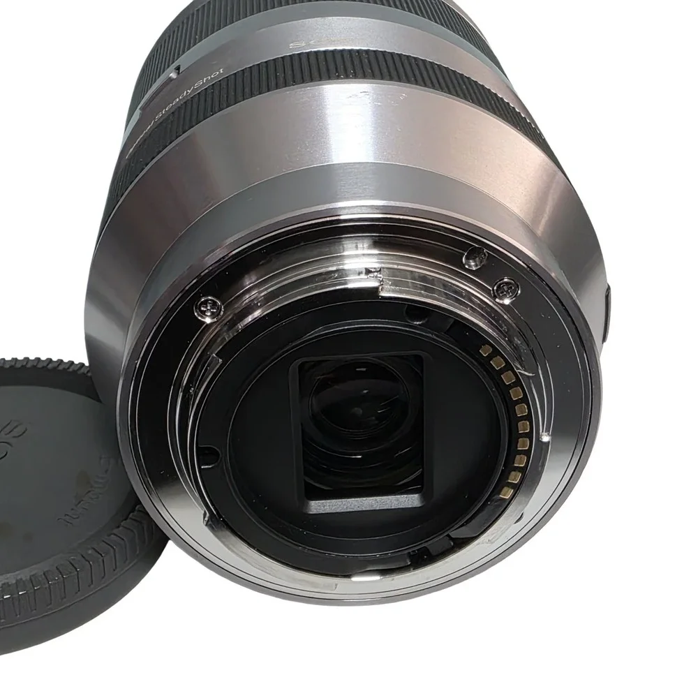 SONY 18-200mm F3.5-6.3 OSS (SEL18200) for Sony E mount With Lens Caps